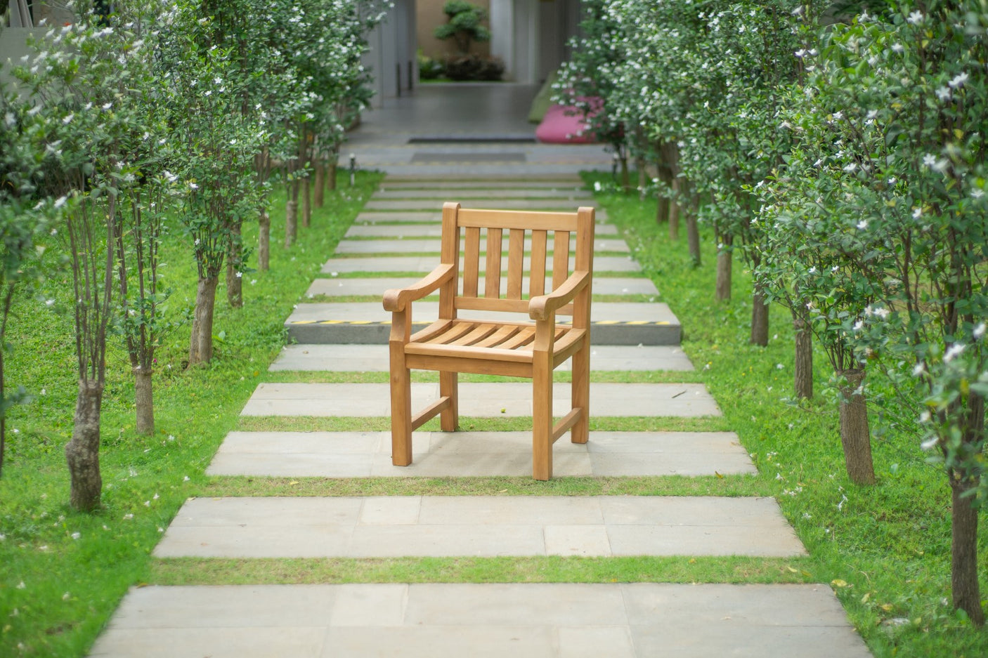 Teak garden chair elephant