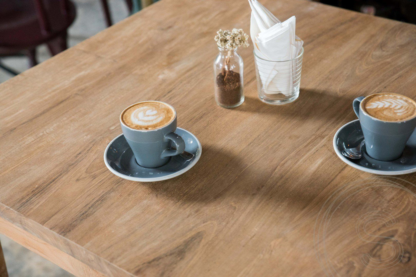 Teak Tisch 80x80 + 2 Stühle