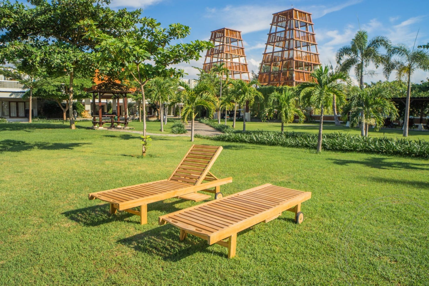 Teakholz Sonnenliege 2 x