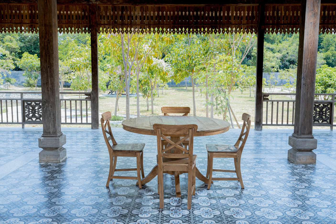 Runder Teak Tisch Anteak