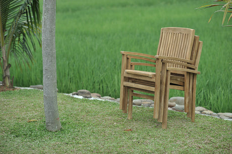 Stuhl aus Teakholz