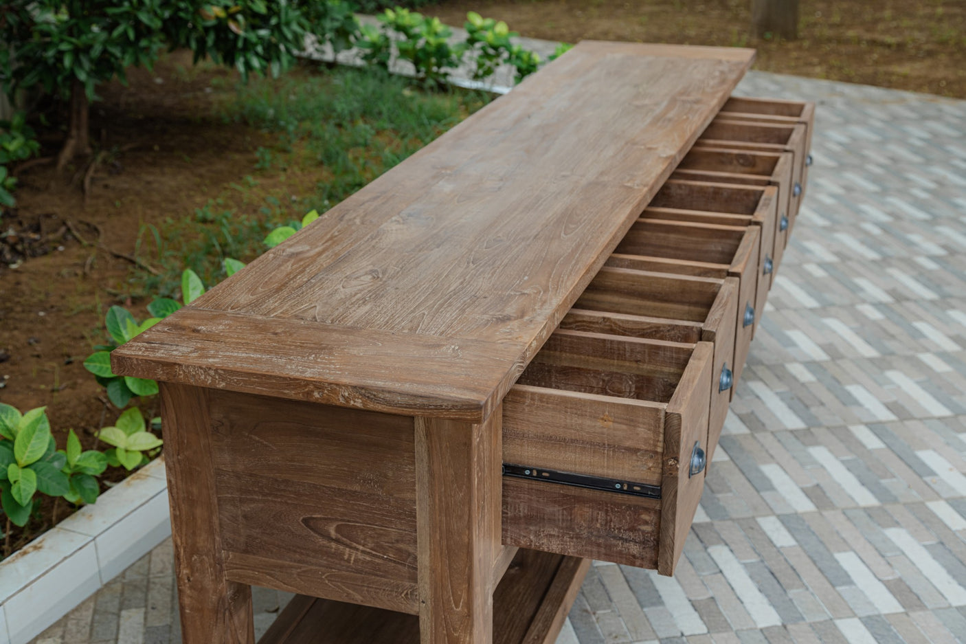 Rustikales Teak Sideboard mit Schubladen  200 / 250 cm