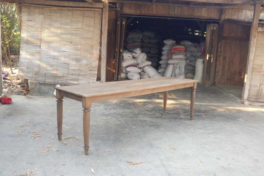 Teak Tisch Antik 240cm