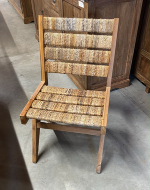 Teak Stuhl Lombok mit Sitz und Rückenlehne aus geflochtenem Bananenblatt