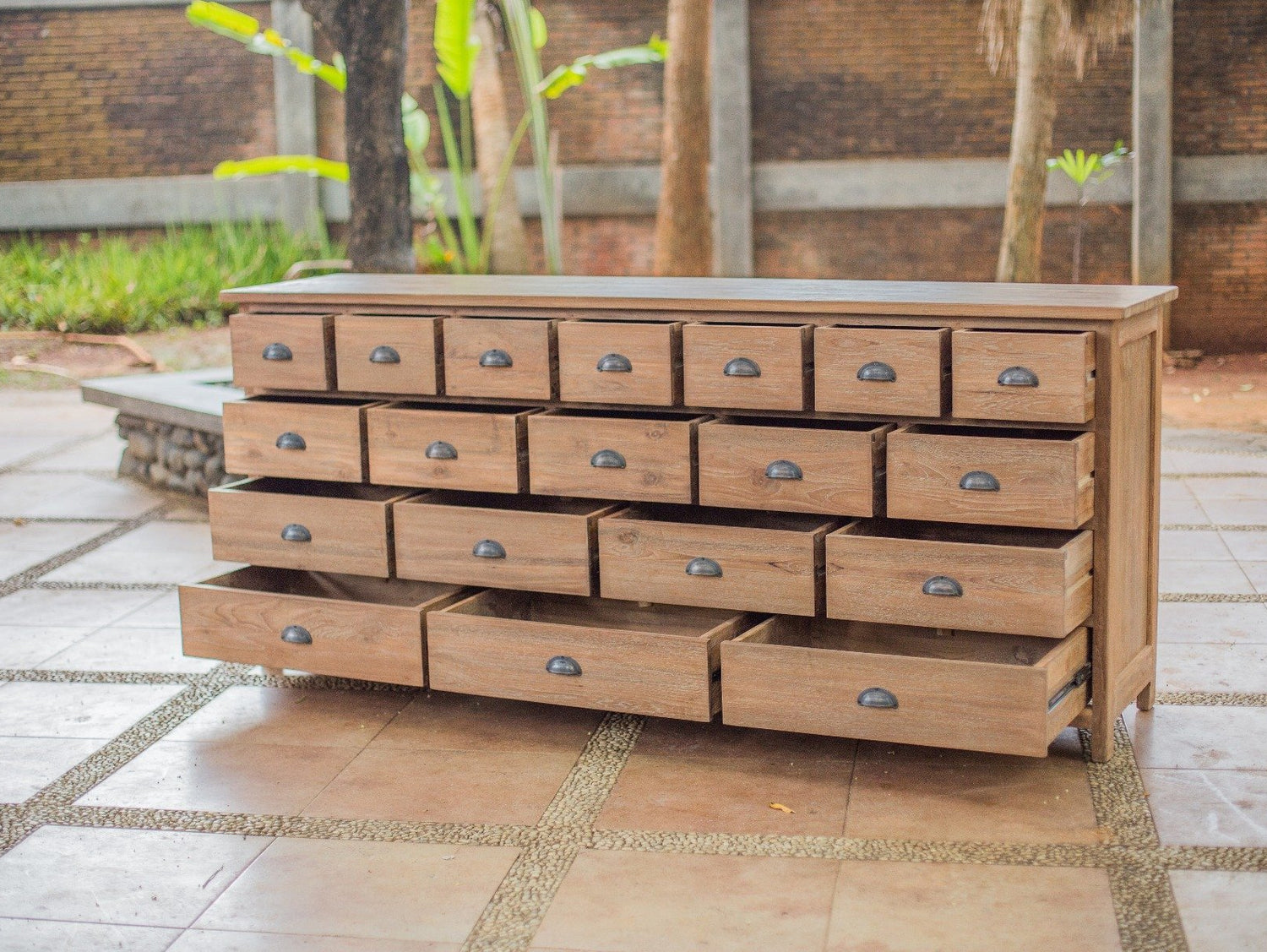 Teak dressoir 19 lades oud hout