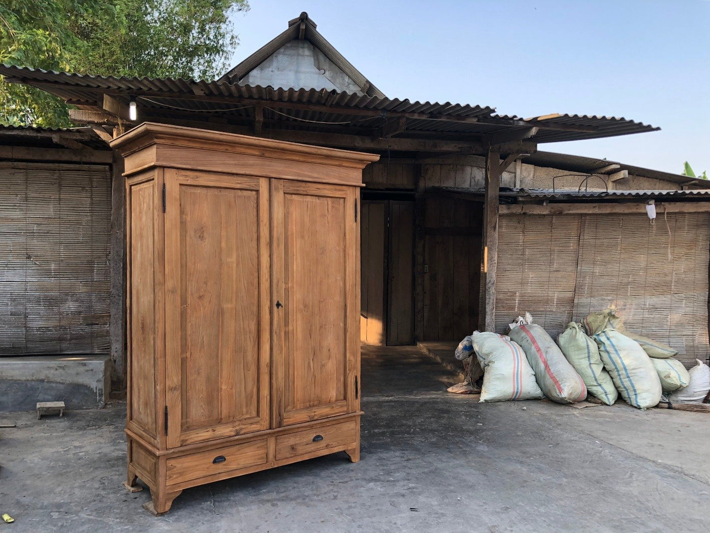 Teak Schrank zerlegbar