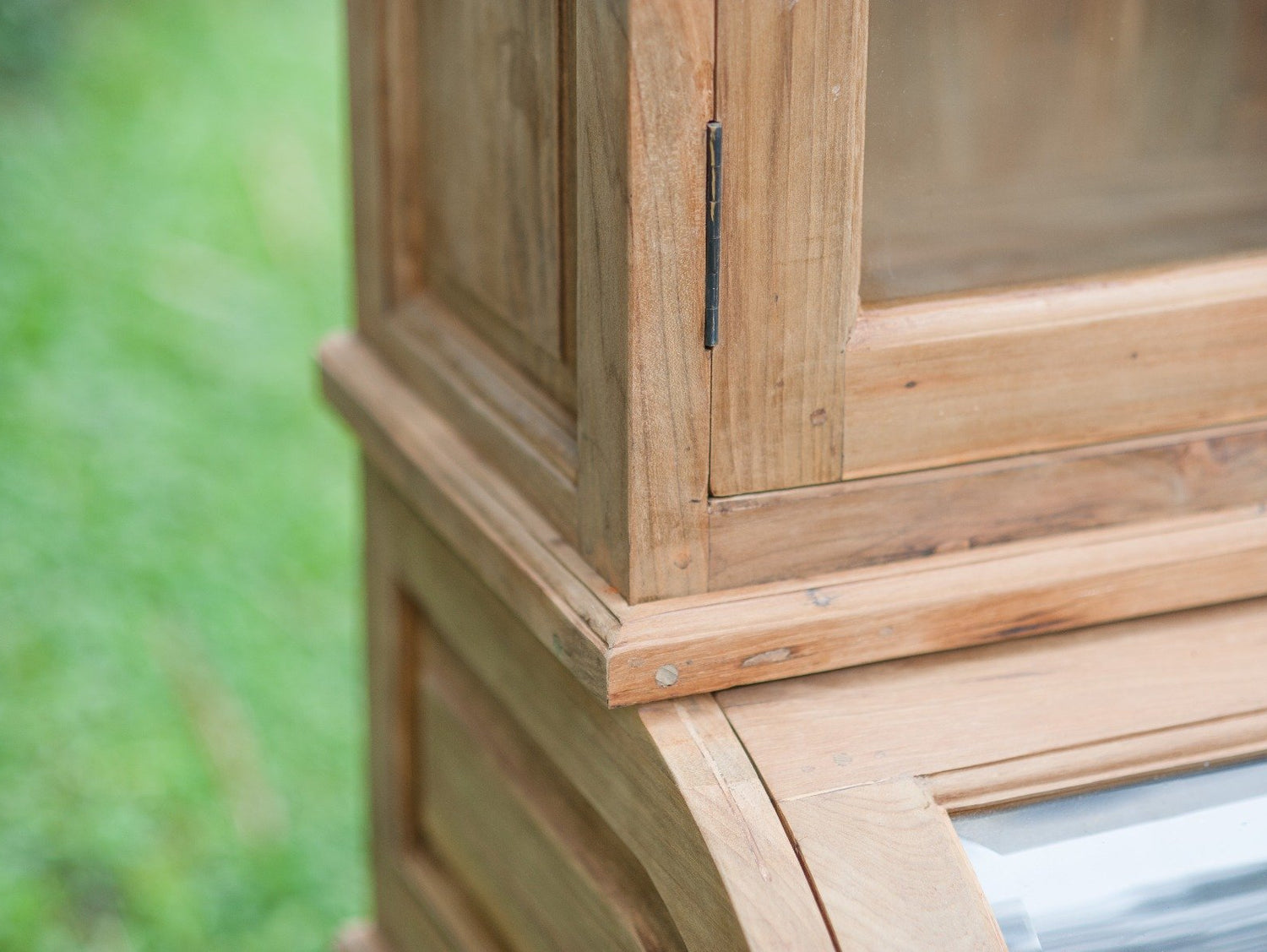 Teakholz Vitrineschrank