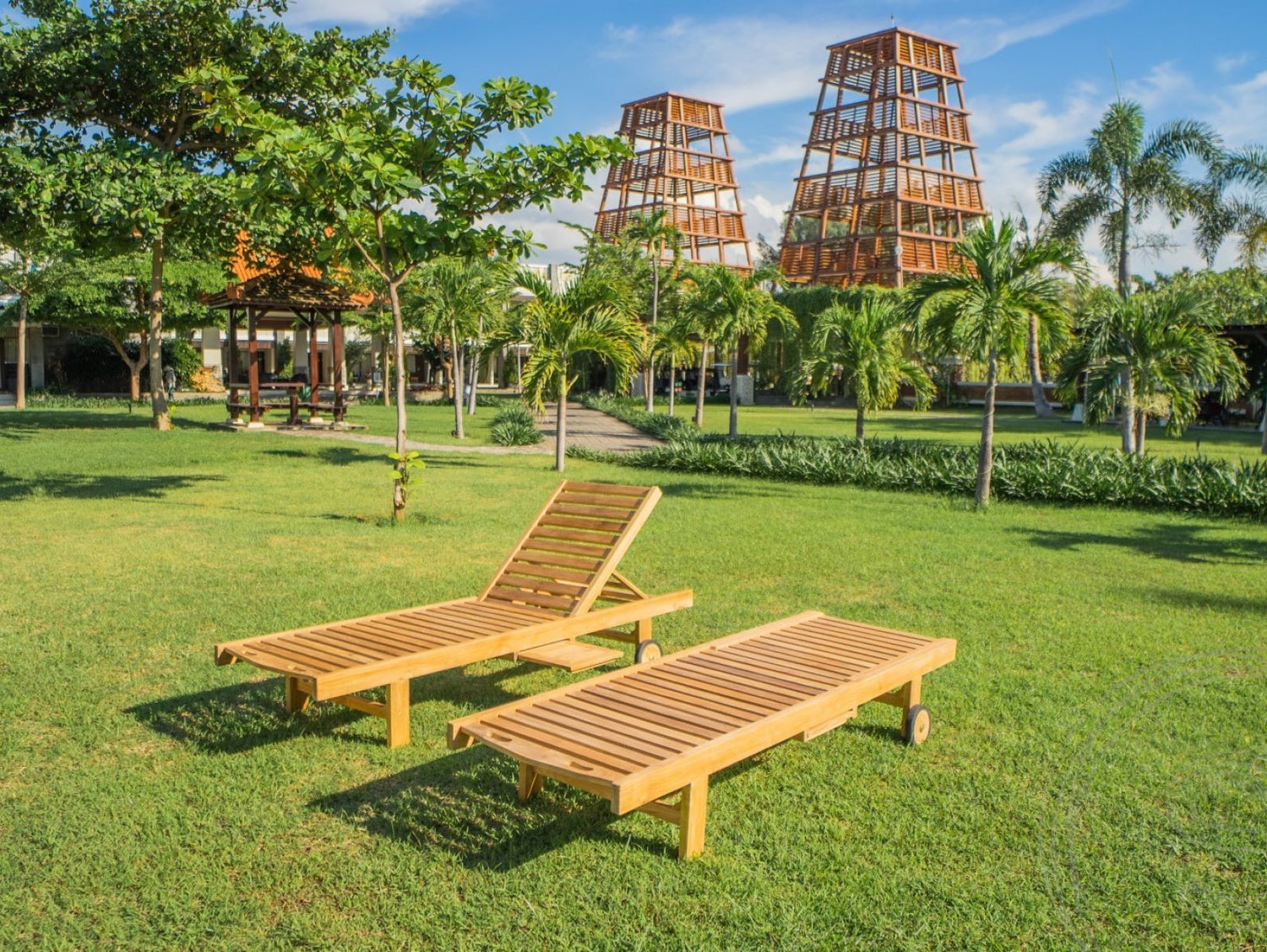 Teakholz Sonnenliege 2 x