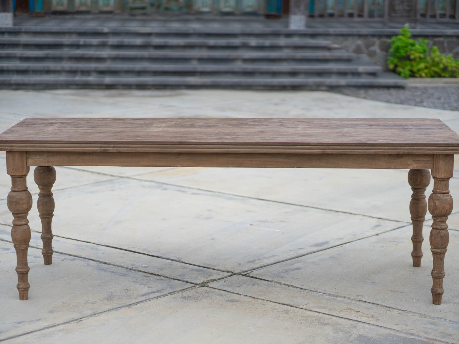 Teak Tisch Antik gedrechselte Beine