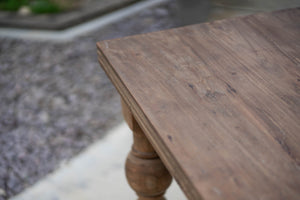 Teak Tisch Antik gedrechselte Beine