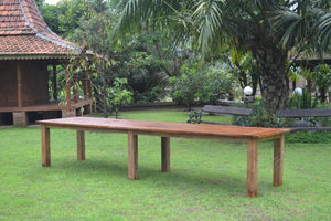 Gartentisch 400cm mit 12 Bahnhof Stühle