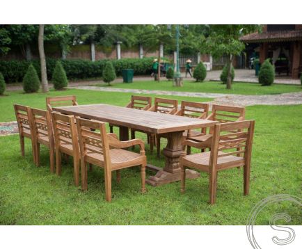 Klooster tuintafel 300x100 + 10 stationsstoelen