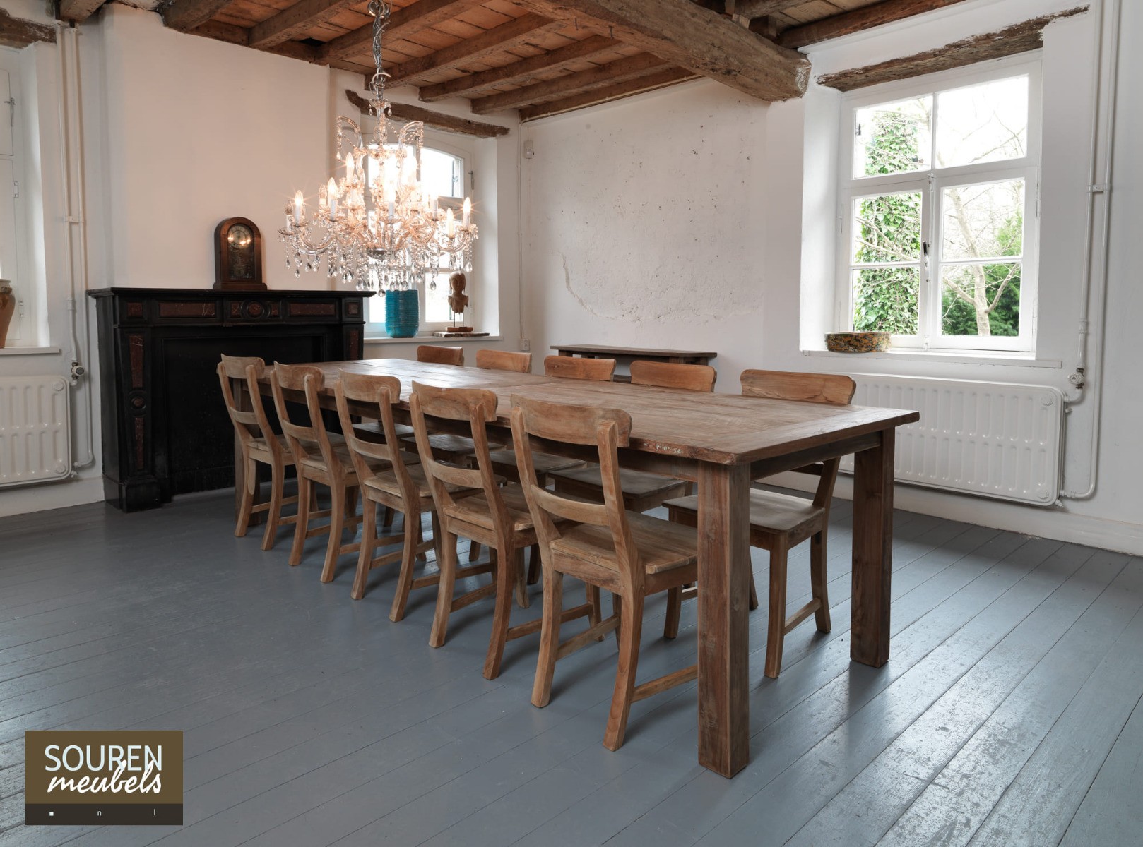 Teak Tische aus altem Holz