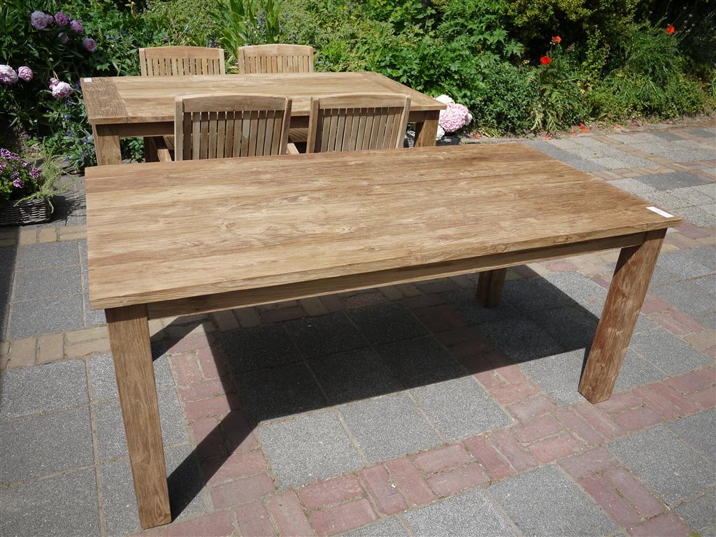 Teak Tisch Gebürstet