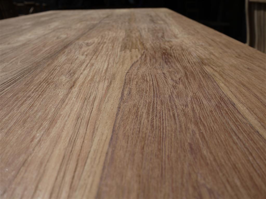 Teak Tisch Gebürstet