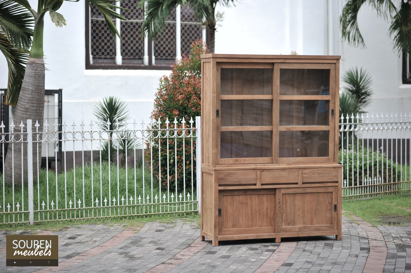 Teakholz Vitrinenschrank Modern