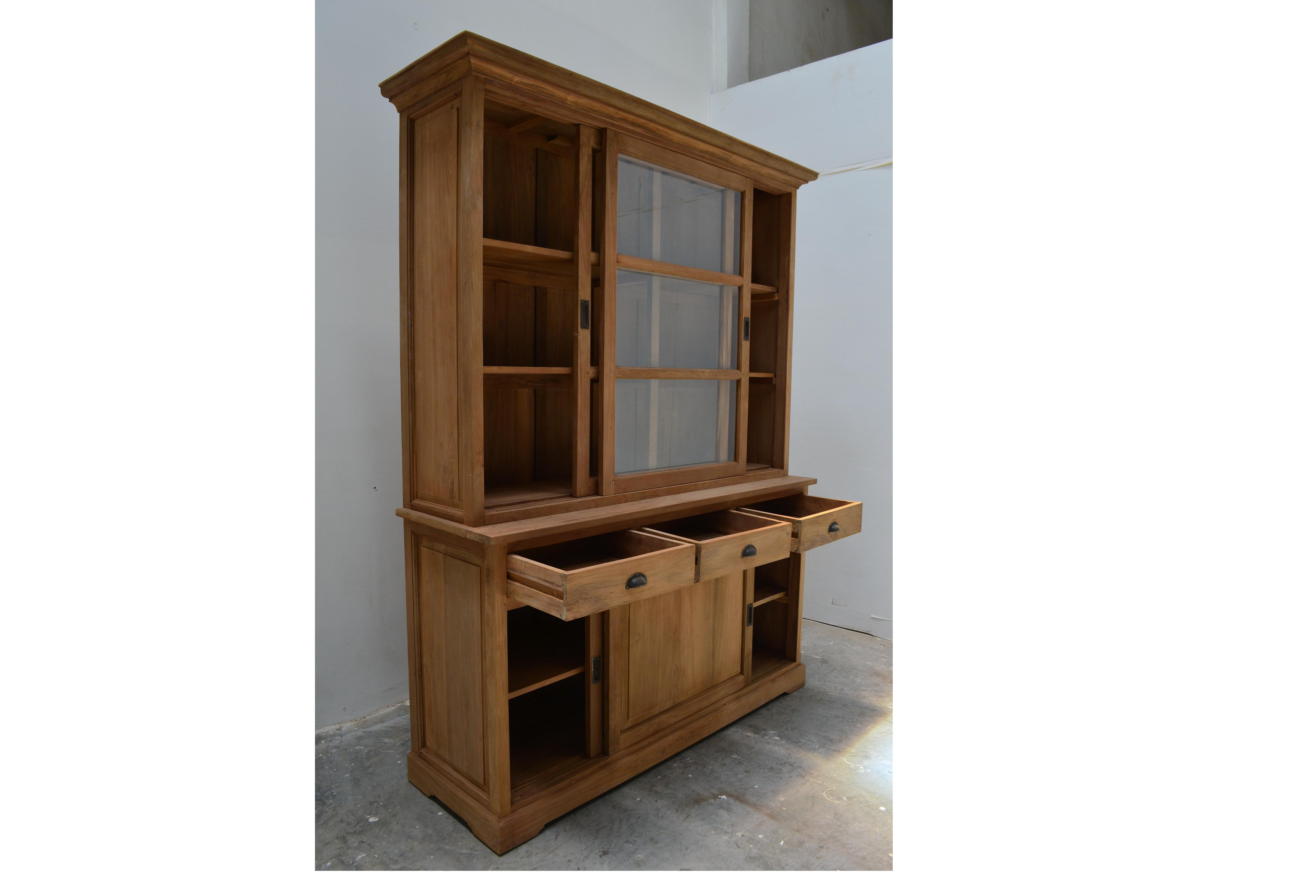 Teakholz Vitrinenschrank Klassisch